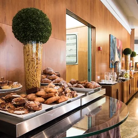 Michelangelo & Day Szálloda