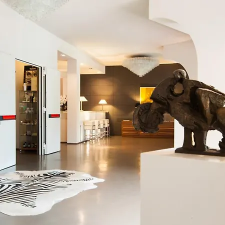 Michelangelo & Day Hotel 4*