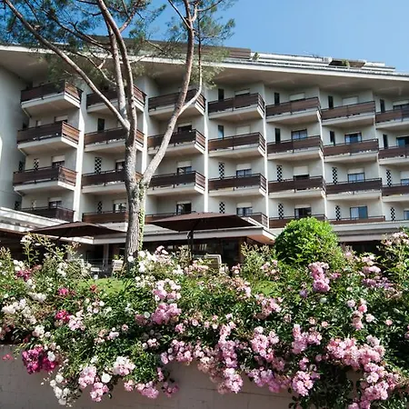 Michelangelo & Day Hotel 4*