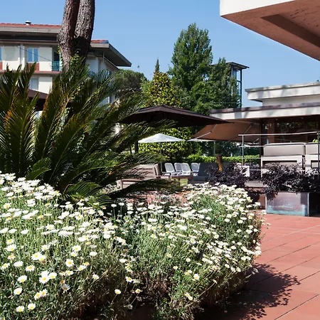 Michelangelo & Day Hotel