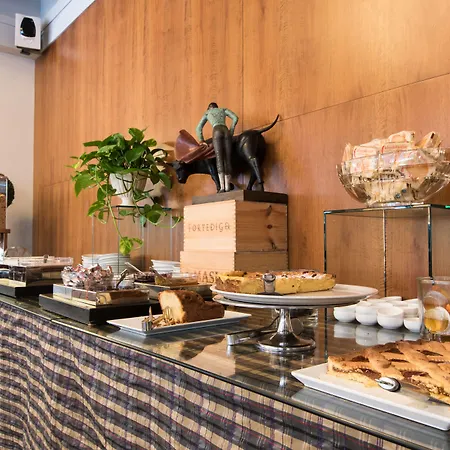 Michelangelo & Day Szálloda 4*